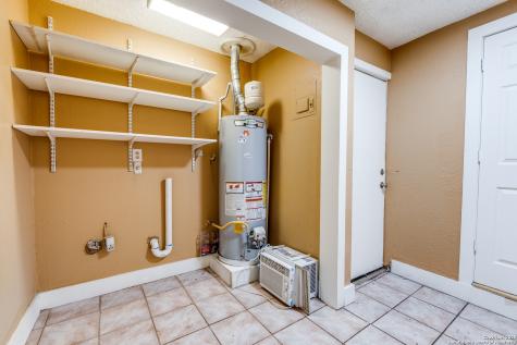 423 Olney Drive San Antonio TX 78209