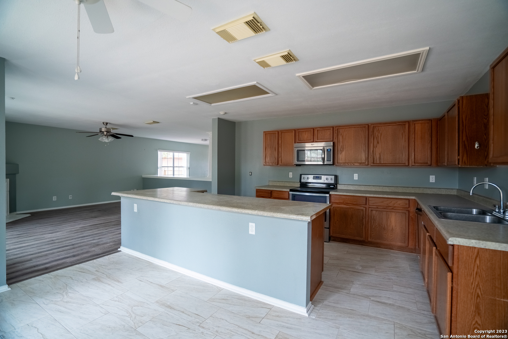 22047 Kenton Knoll San Antonio TX 78258