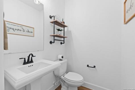 402 Fandango Boerne TX 78006
