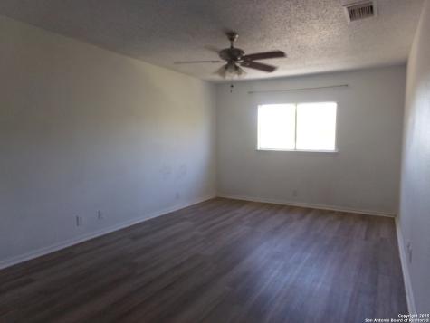 2422 Buffalo Pass San Antonio TX 78245