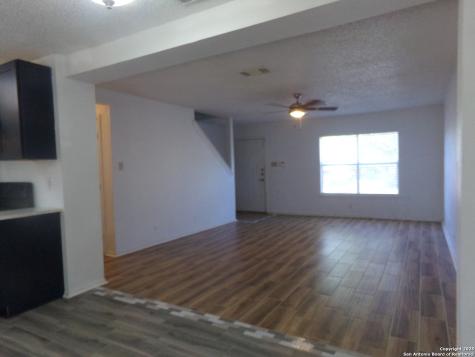 2422 Buffalo Pass San Antonio TX 78245