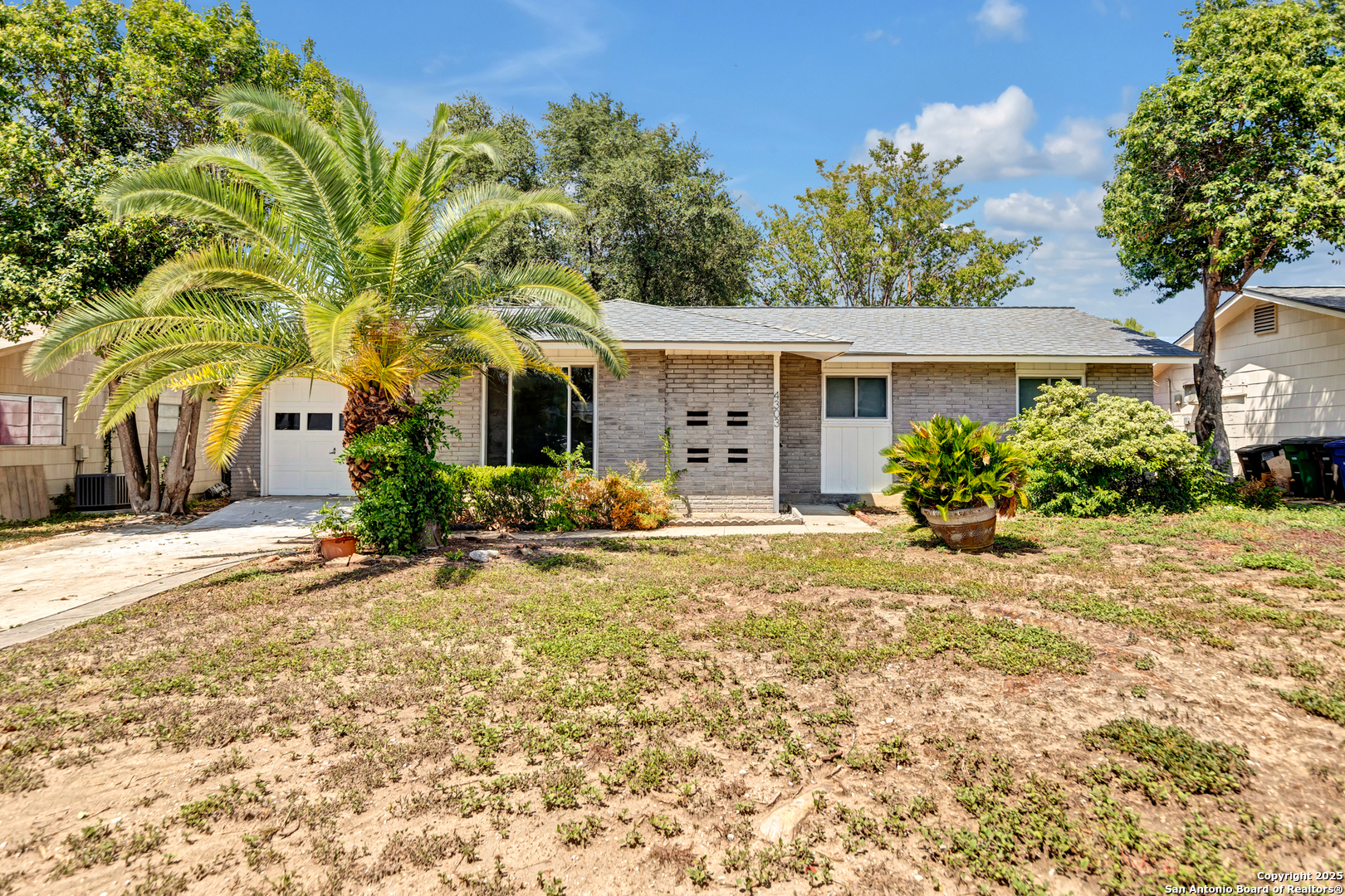 4303 Sunshadow San Antonio TX 78217