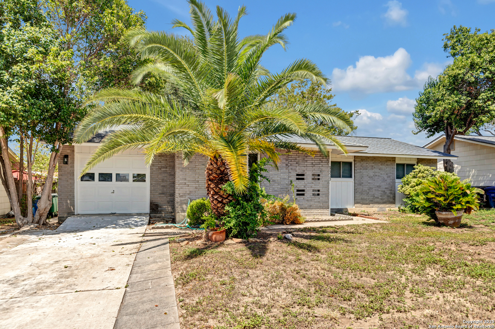 4303 Sunshadow San Antonio TX 78217