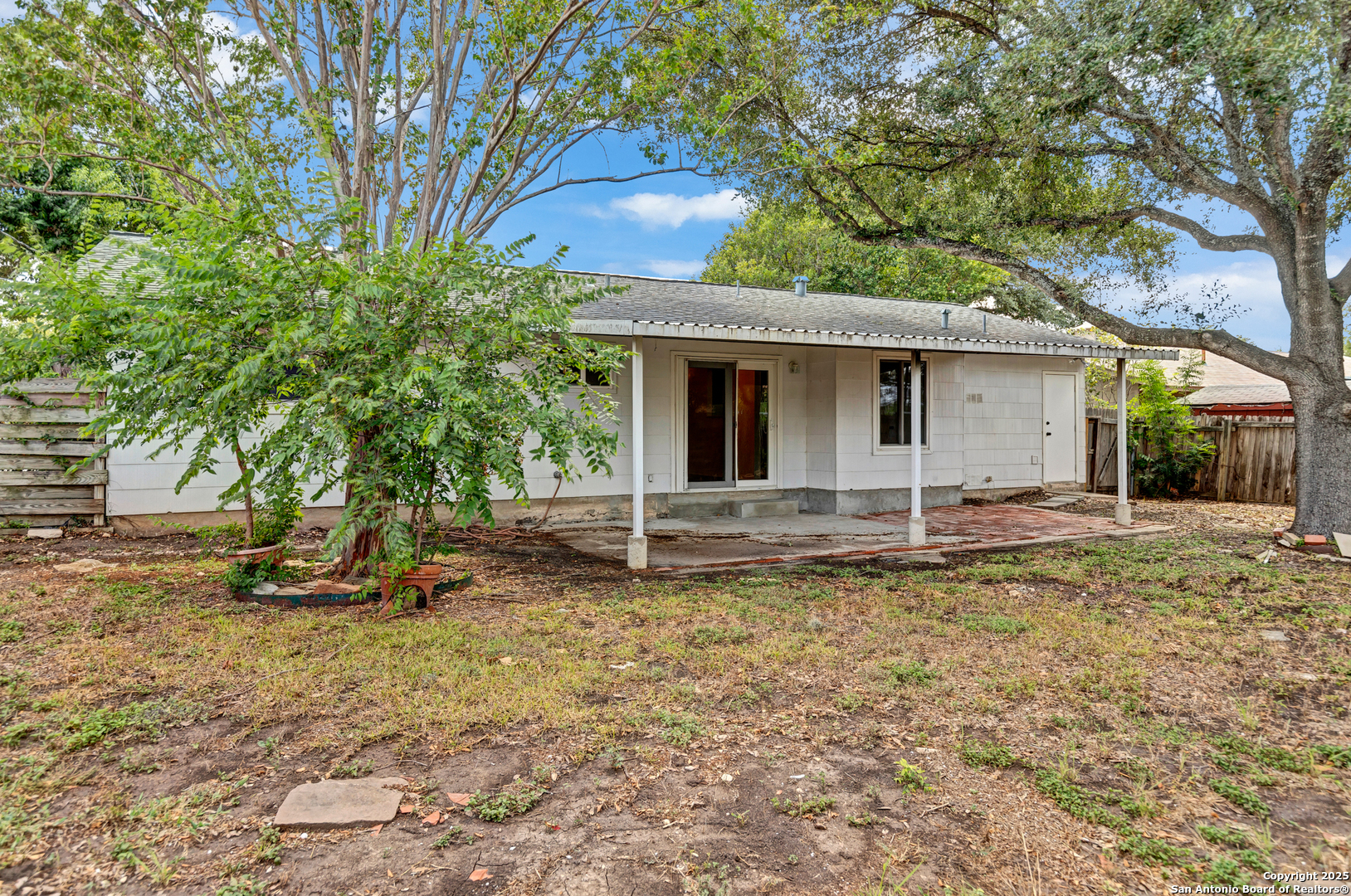 4303 Sunshadow San Antonio TX 78217