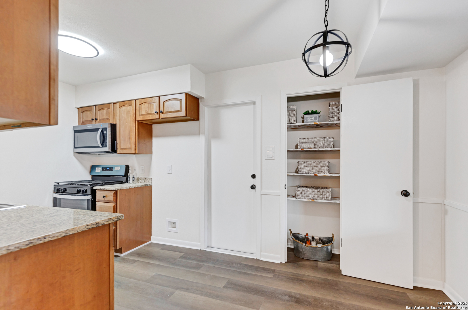 4303 Sunshadow San Antonio TX 78217
