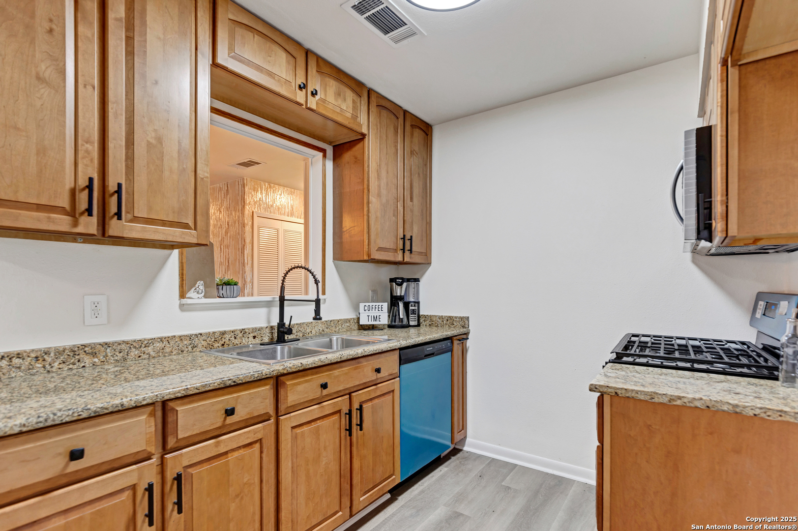 4303 Sunshadow San Antonio TX 78217