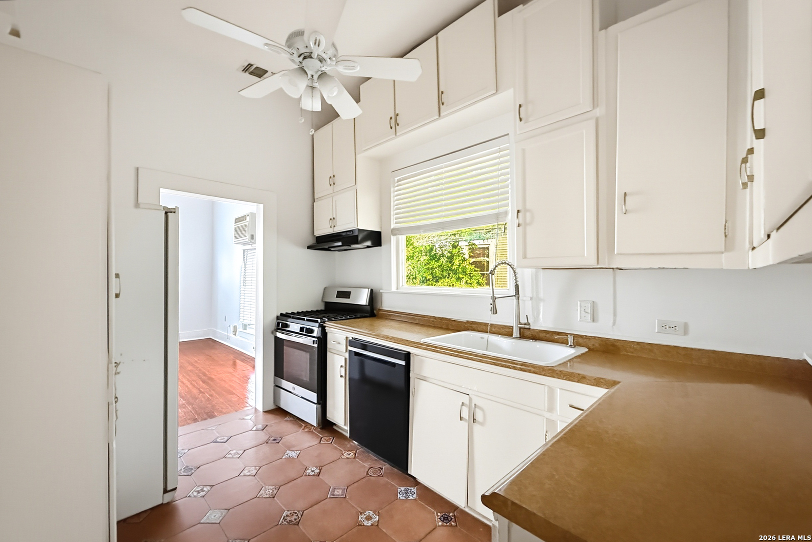 220 Leigh Street San Antonio TX 78210