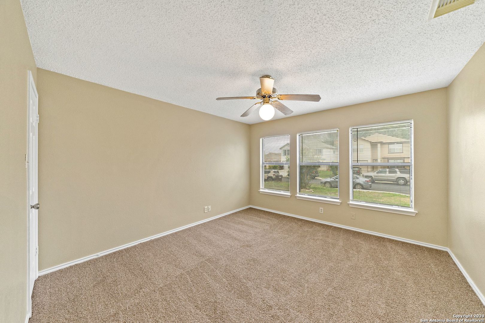 9727 Green Plain Drive San Antonio TX 78245