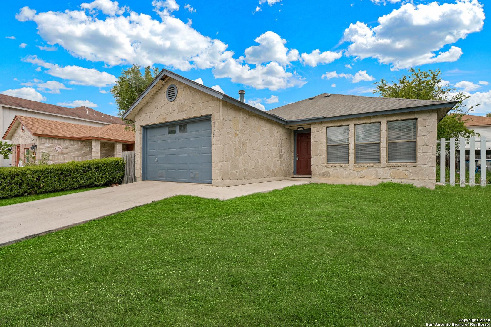 9727 Green Plain Drive San Antonio TX 78245