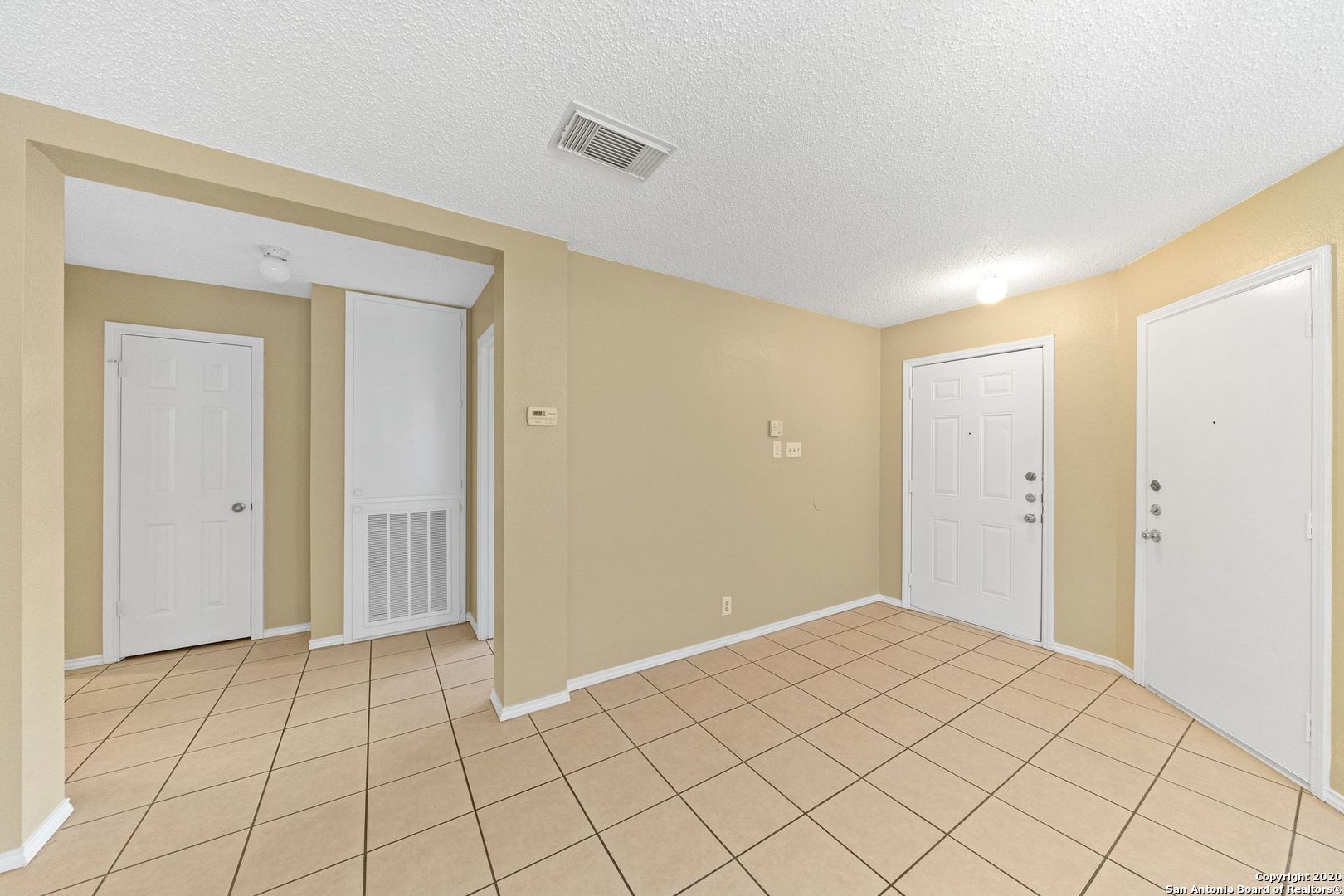 9727 Green Plain Drive San Antonio TX 78245