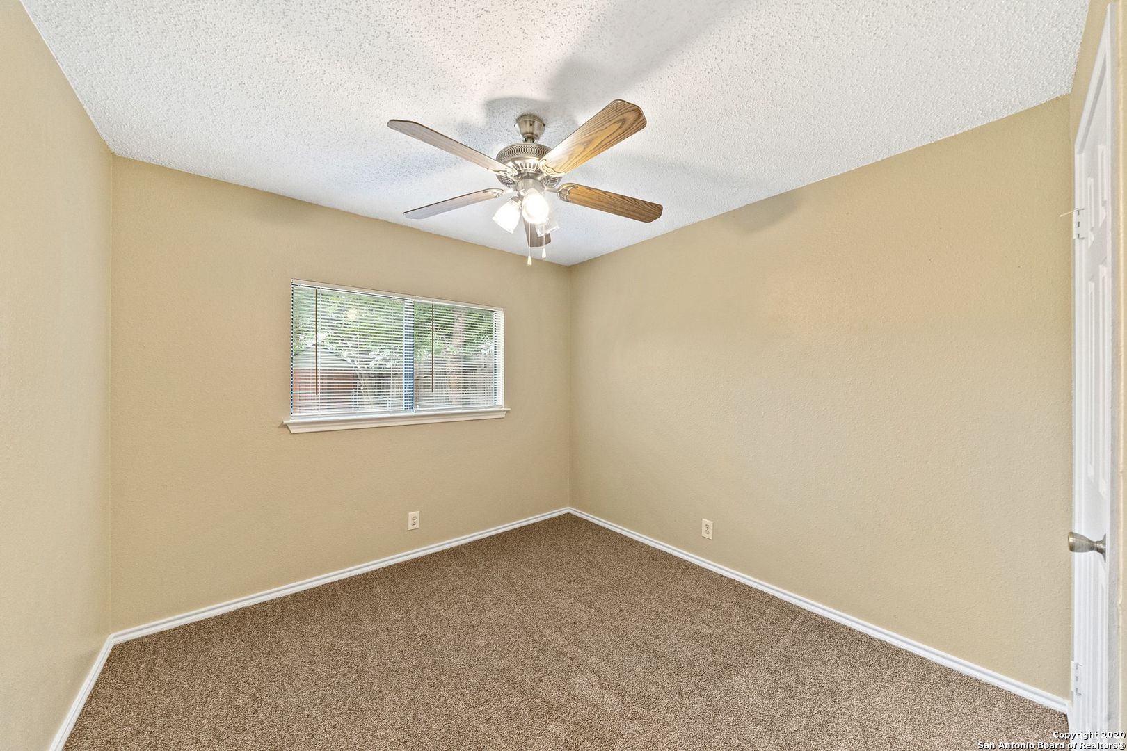 9727 Green Plain Drive San Antonio TX 78245