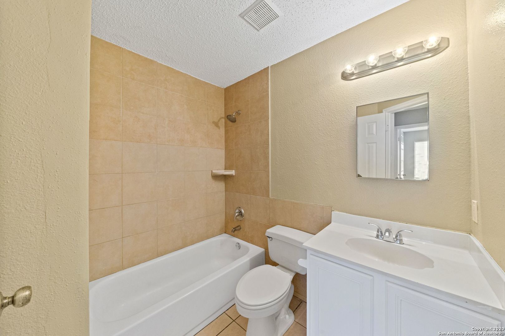 9727 Green Plain Drive San Antonio TX 78245