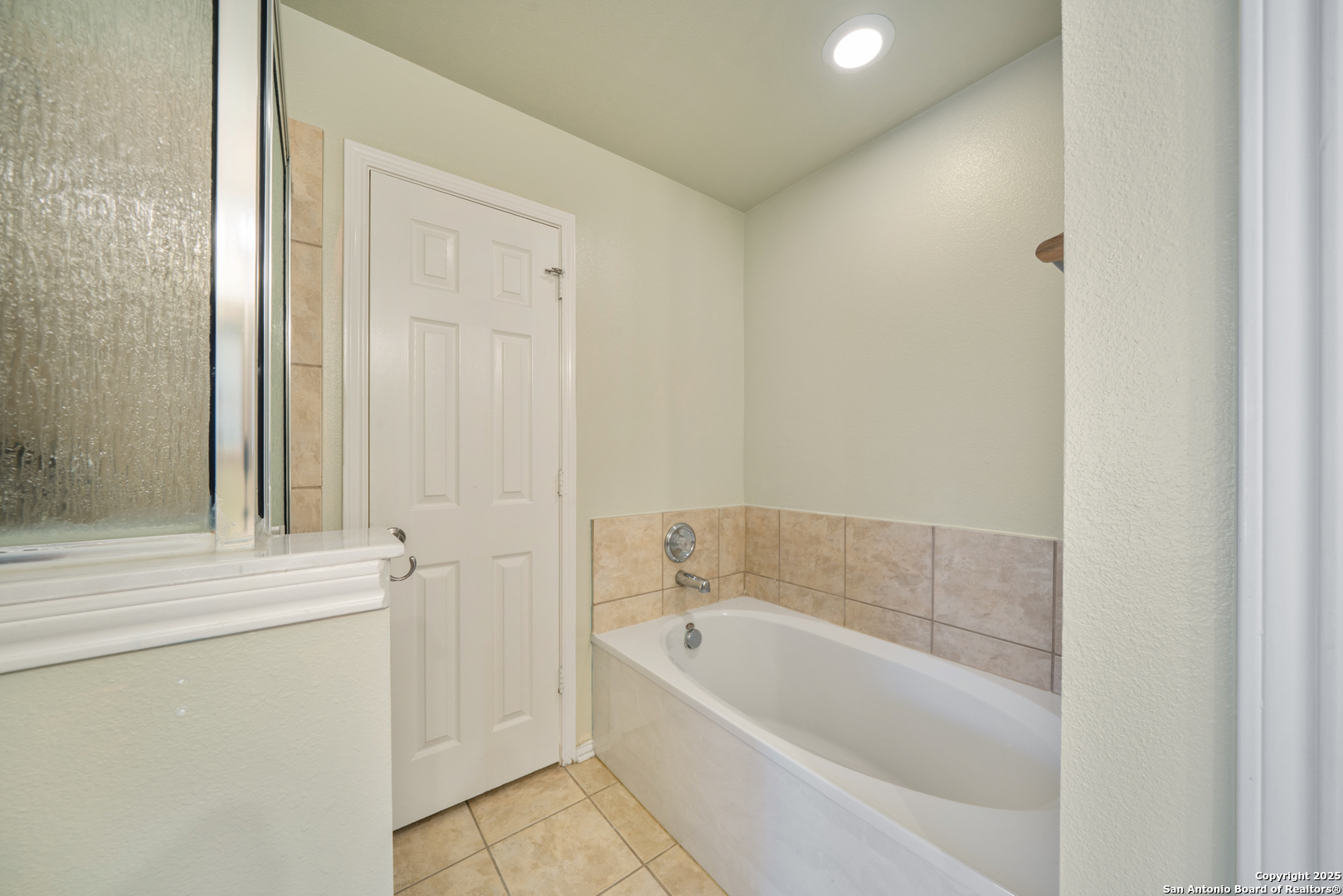 124 Rustic Trail Cibolo TX 78108