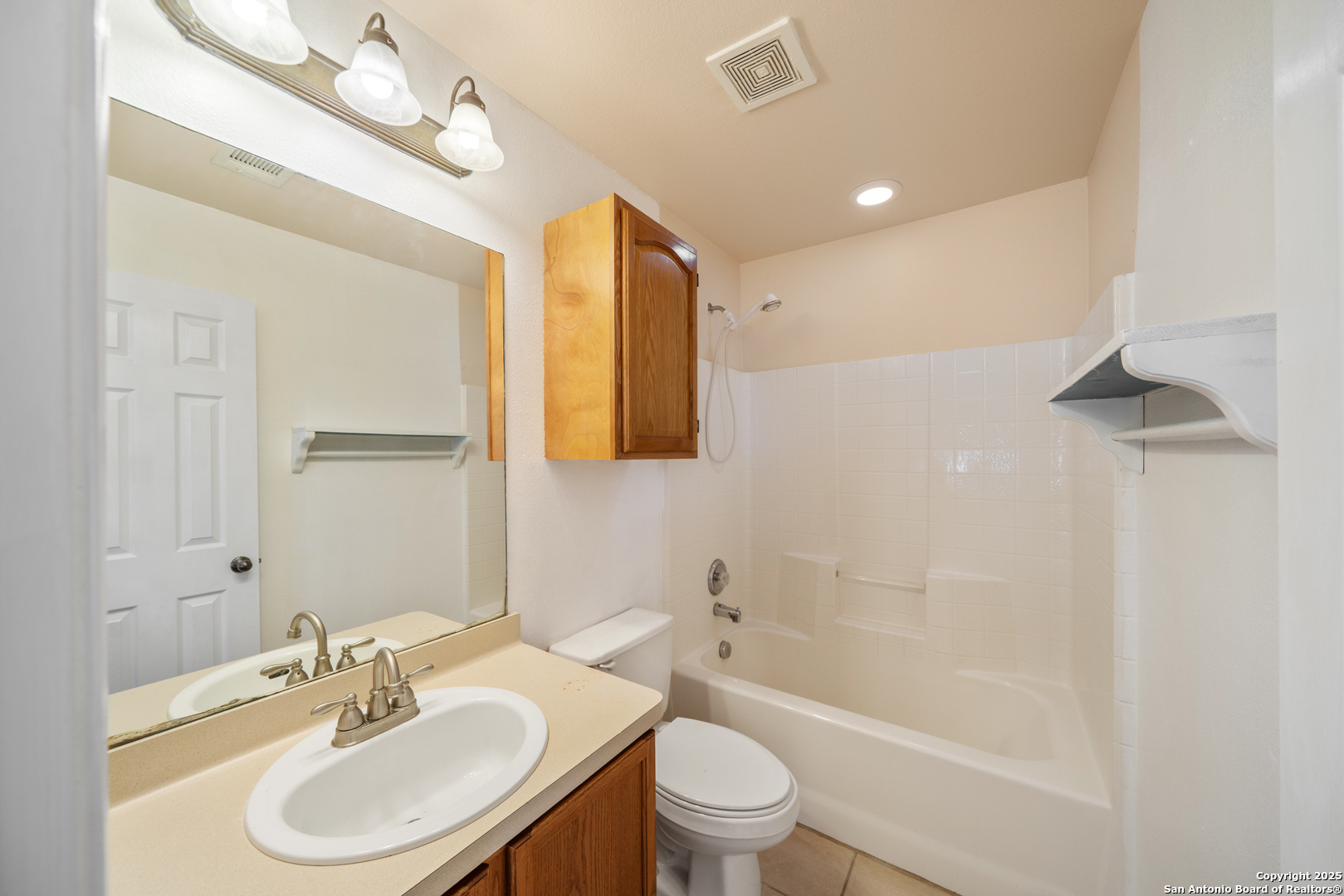 124 Rustic Trail Cibolo TX 78108