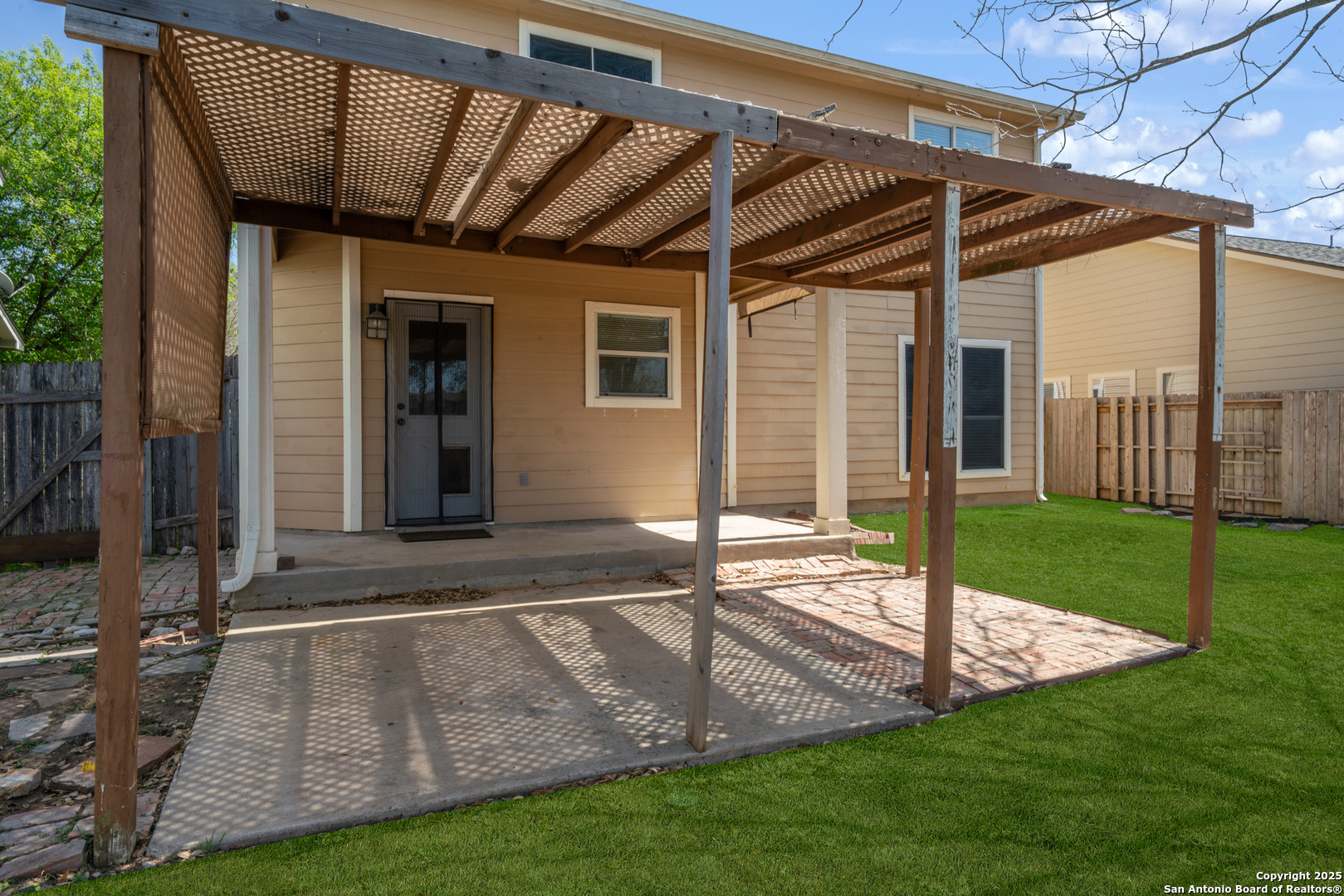 124 Rustic Trail Cibolo TX 78108