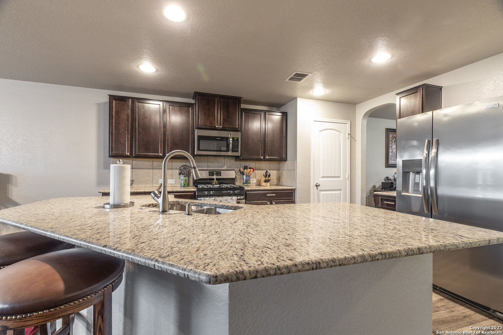 2714 Lake Horizon San Antonio TX 78244