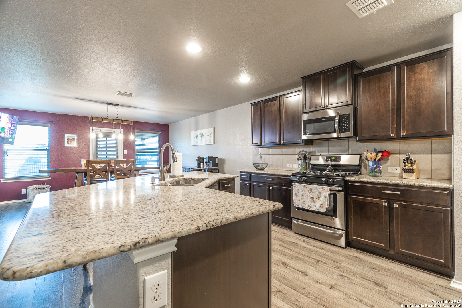 2714 Lake Horizon San Antonio TX 78244