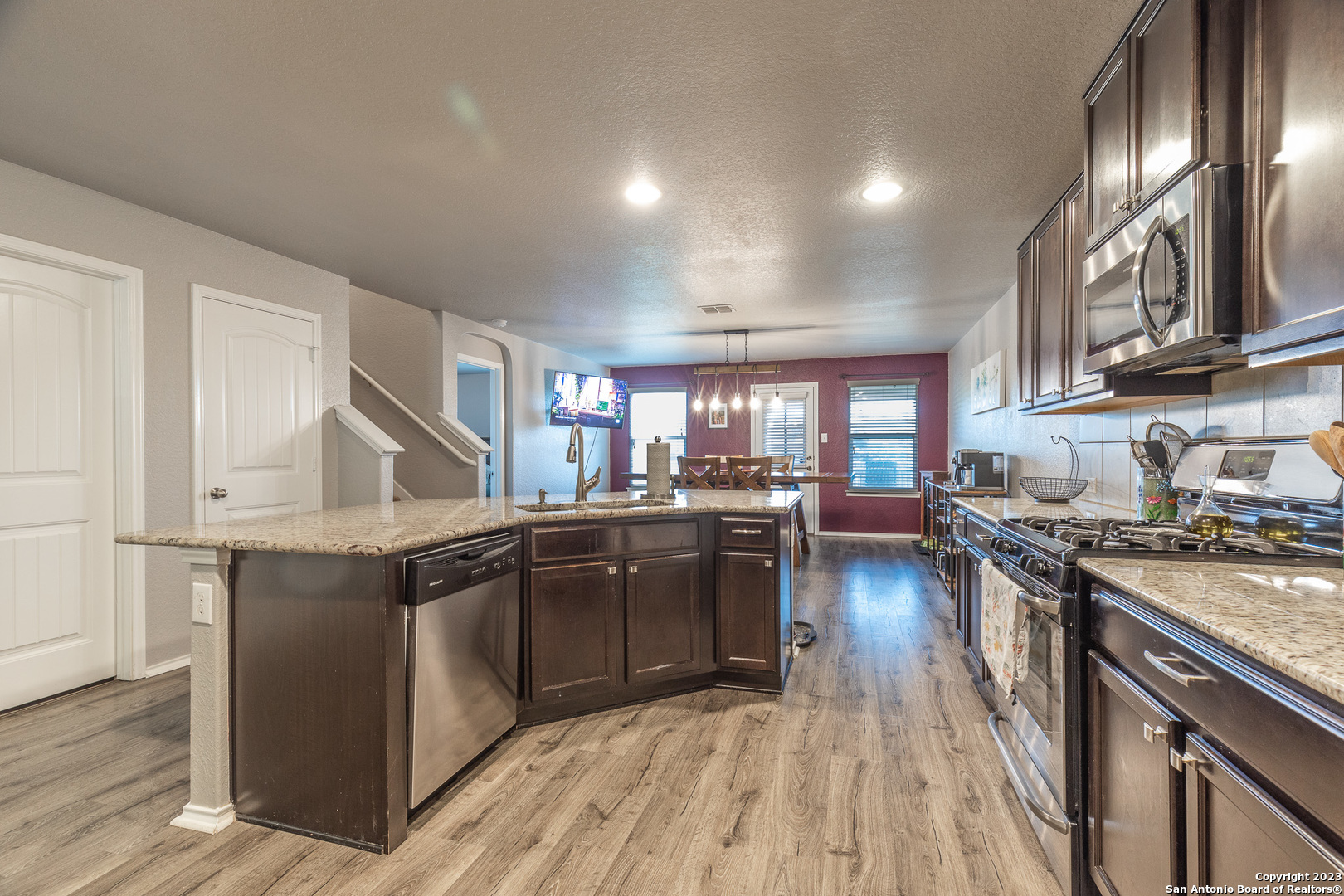 2714 Lake Horizon San Antonio TX 78244