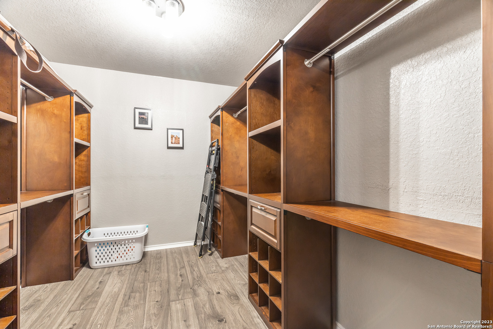 2714 Lake Horizon San Antonio TX 78244
