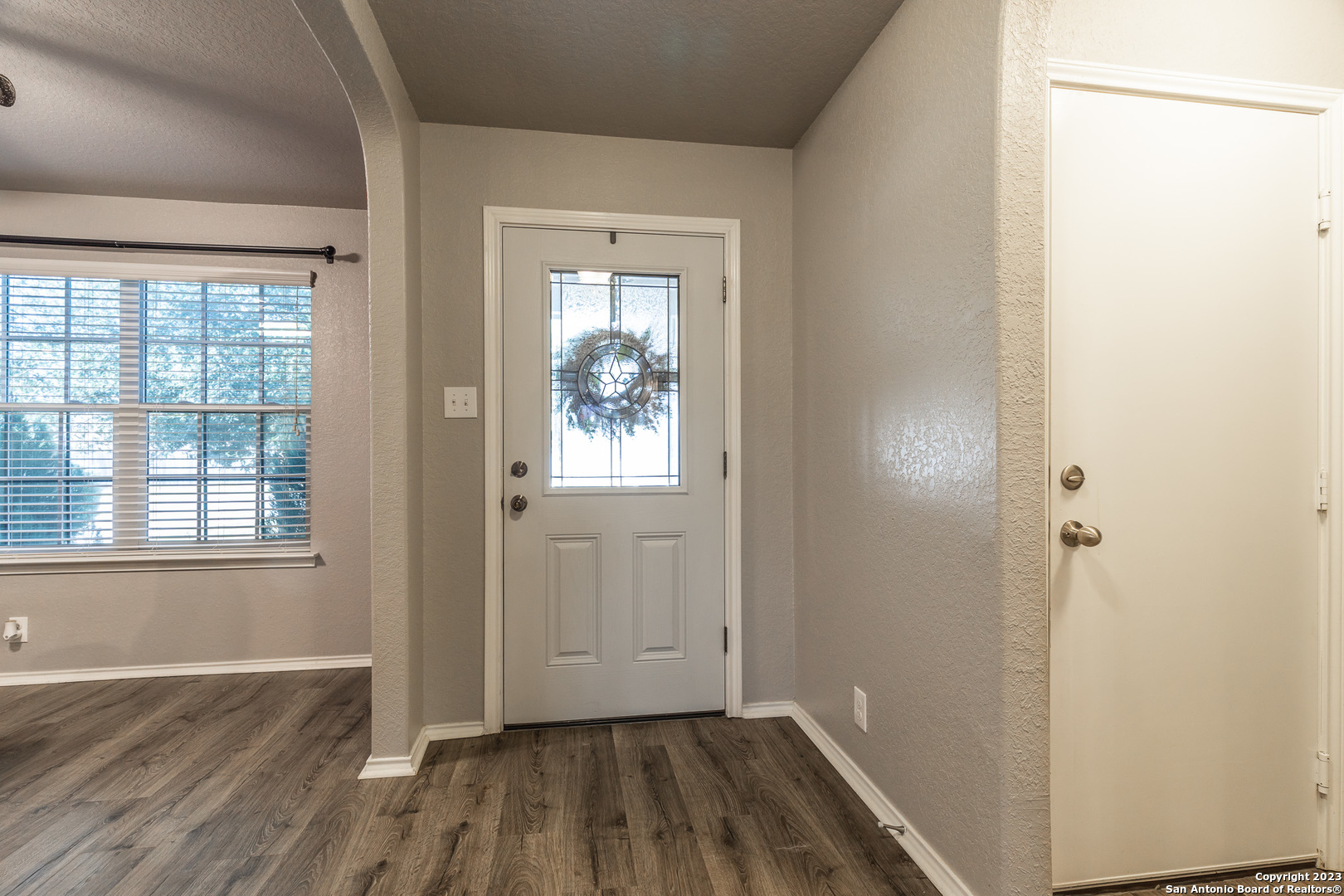 2714 Lake Horizon San Antonio TX 78244
