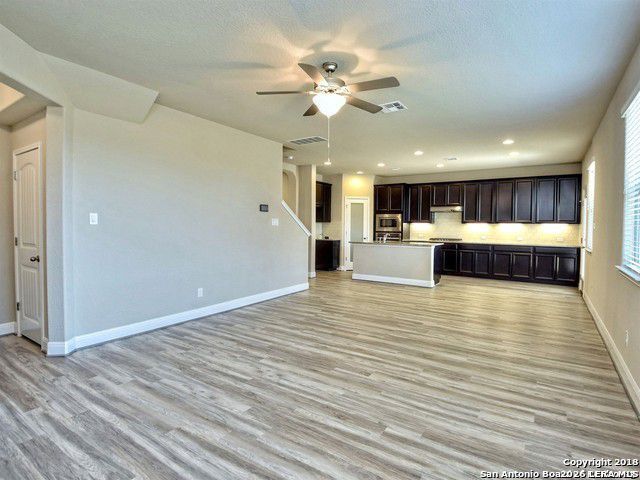 6814 Black Diamond San Antonio TX 78249
