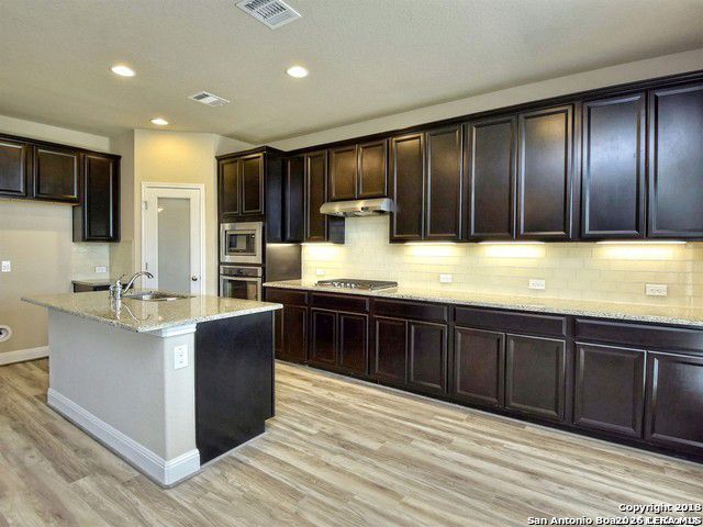 6814 Black Diamond San Antonio TX 78249