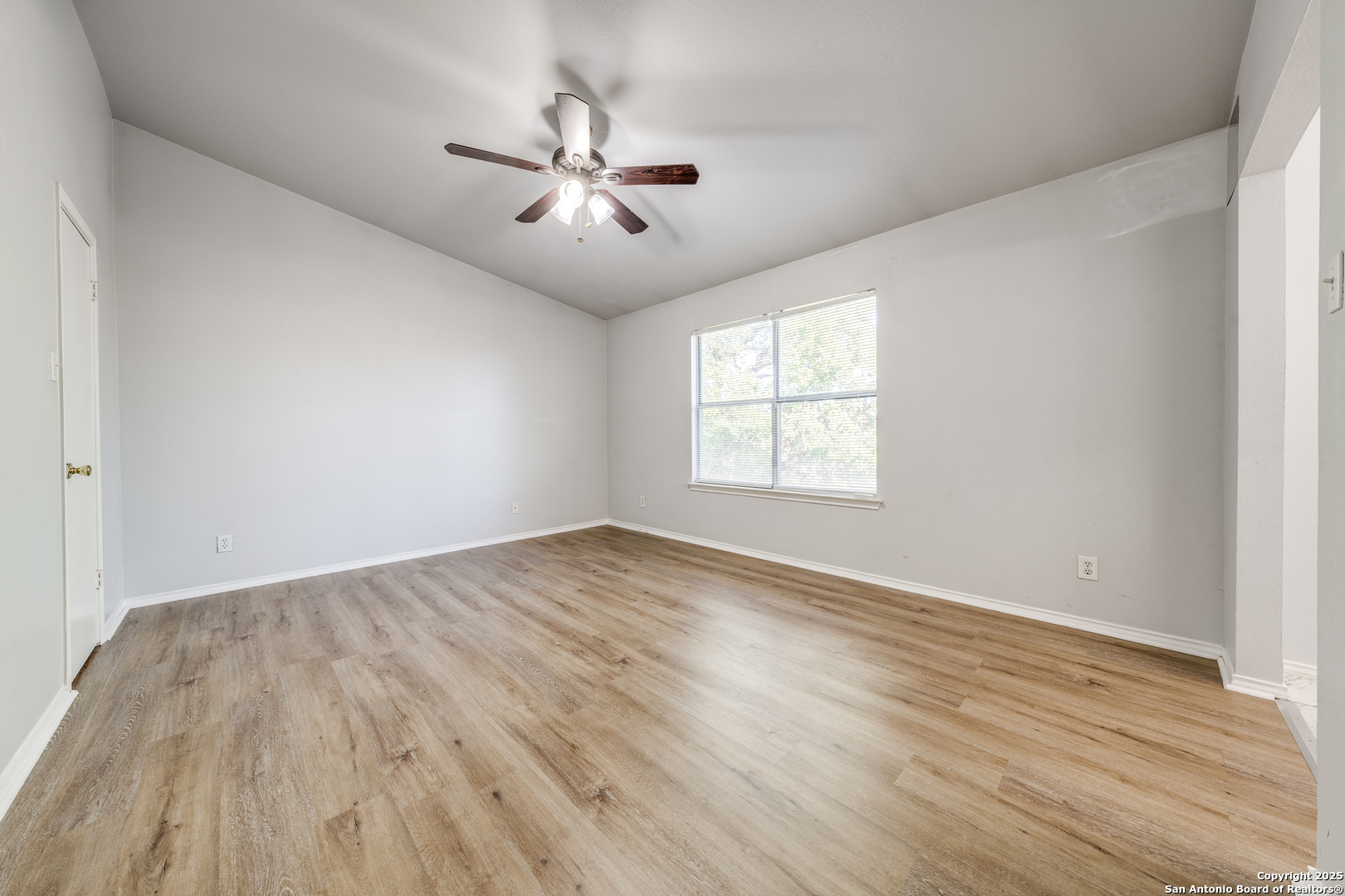 8006 Galaway Bay San Antonio TX 78240