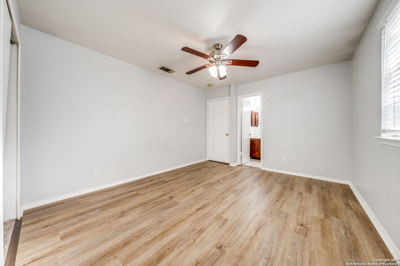 8006 Galaway Bay San Antonio TX 78240