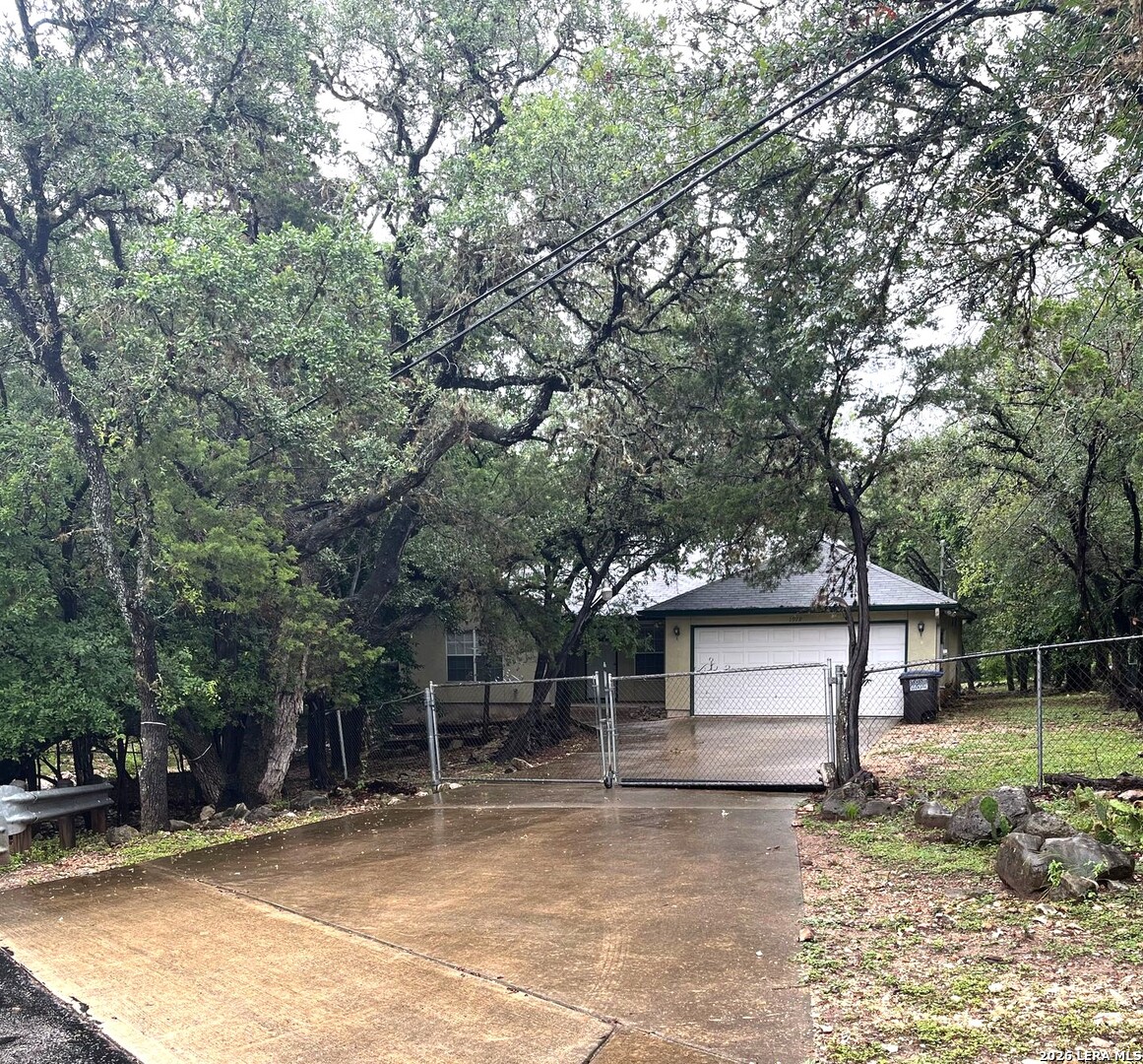 1918 Summerwood Drive San Antonio TX 78232