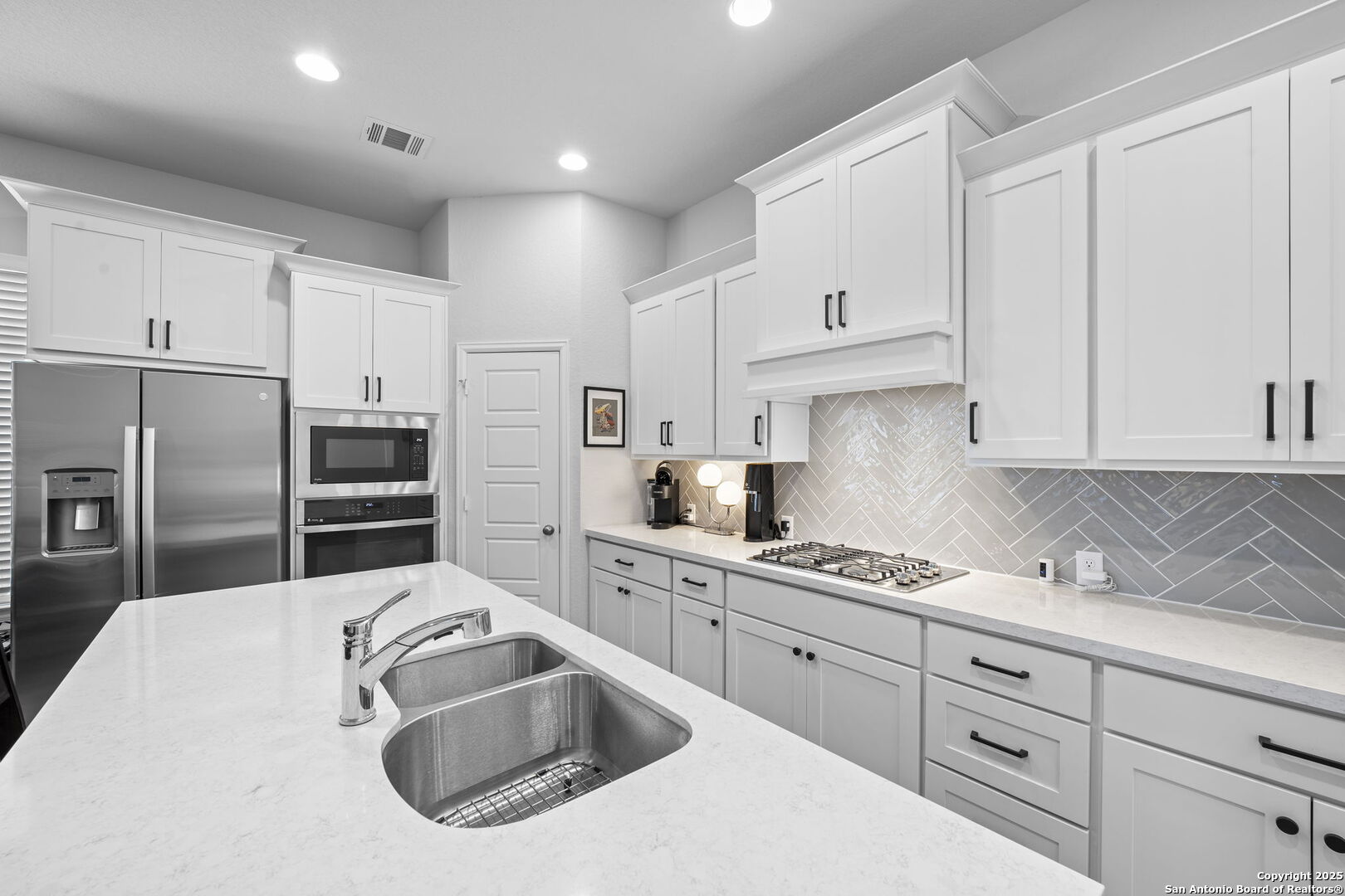 2410 Oxford Ridge San Antonio TX 78245