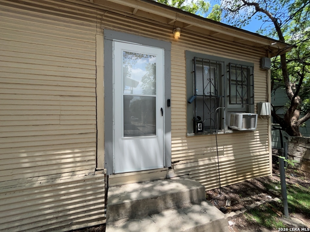 413 E Courtland Place San Antonio TX 78212