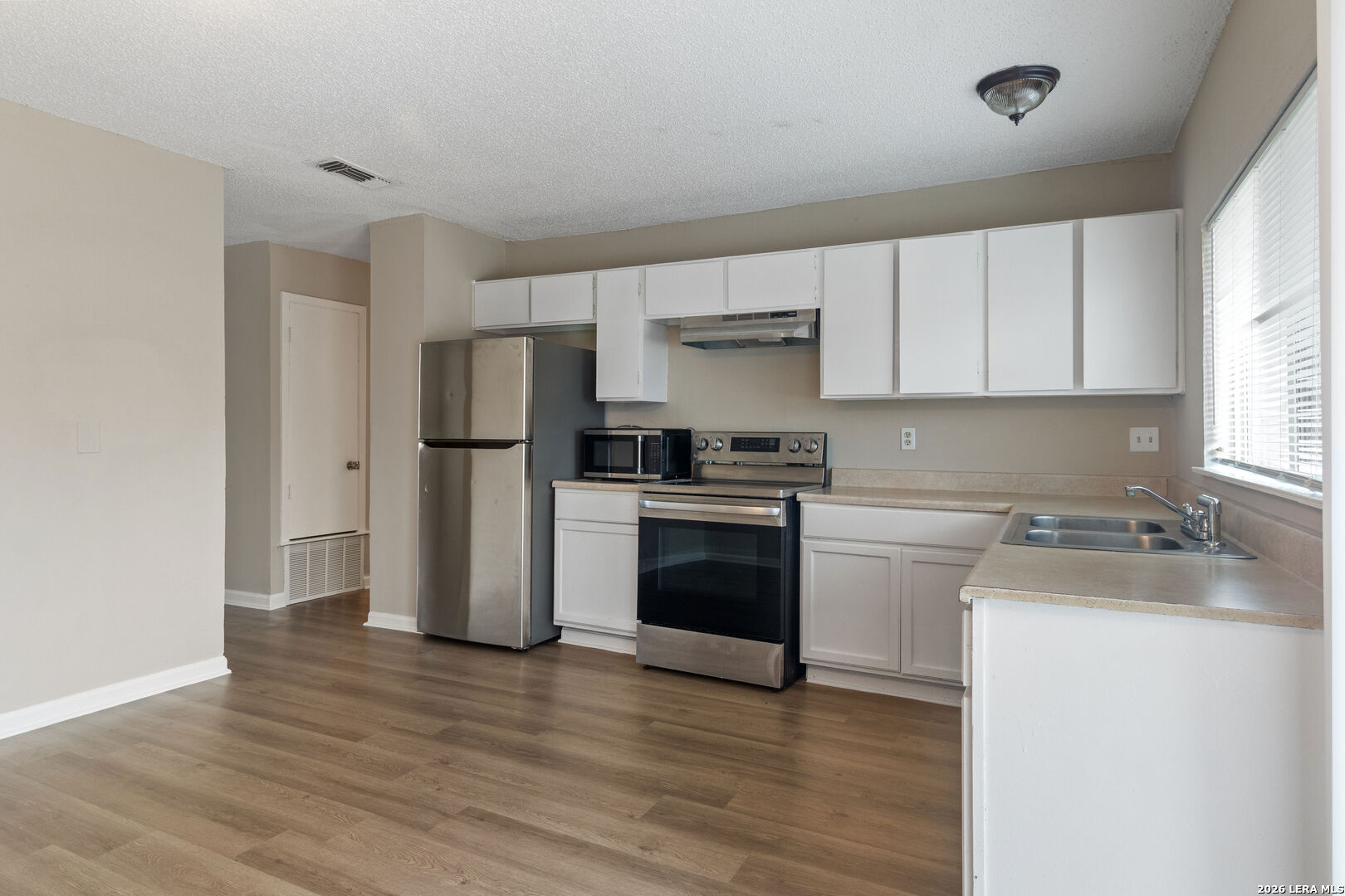 8219 Glen Lark San Antonio TX 78239