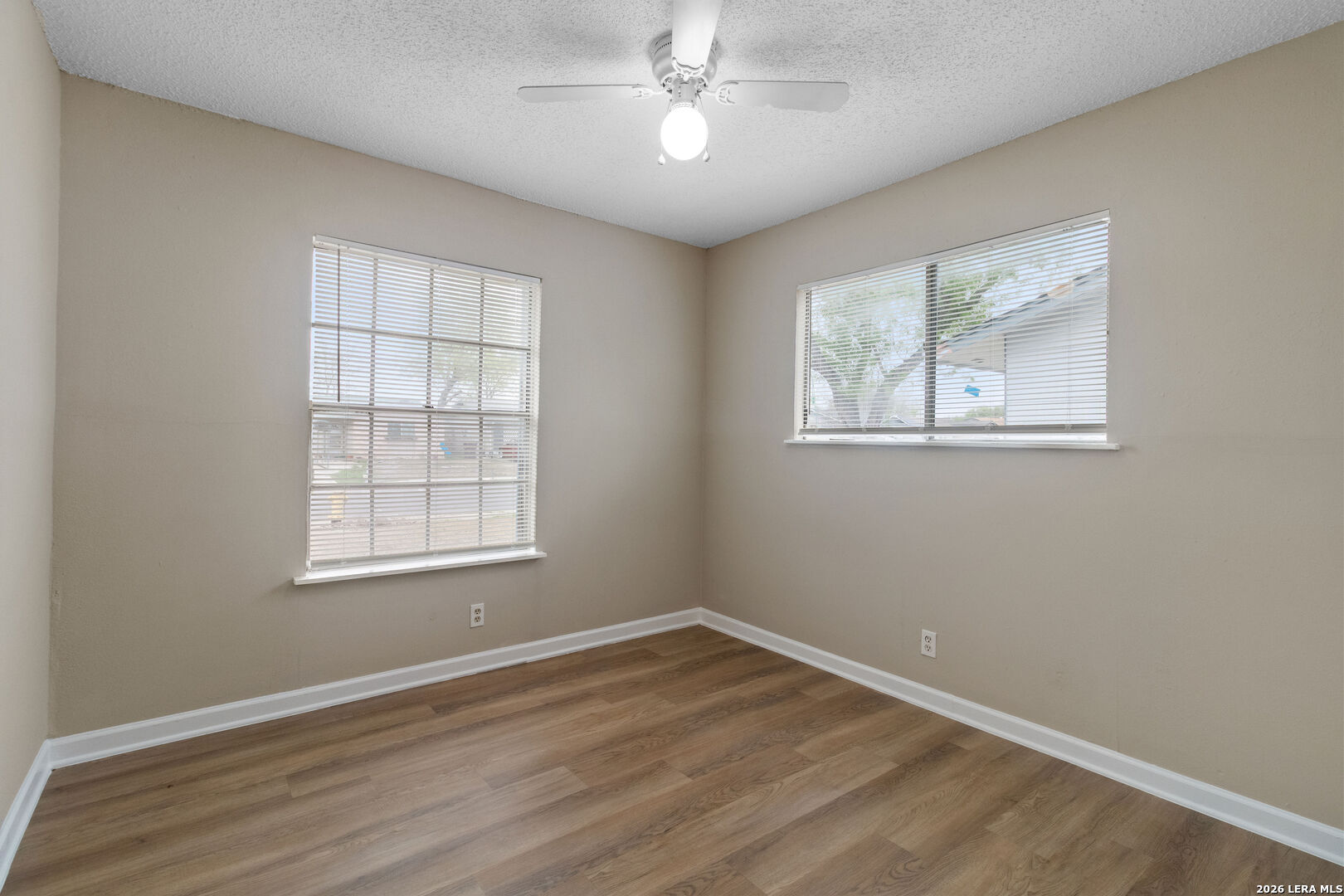 8219 Glen Lark San Antonio TX 78239