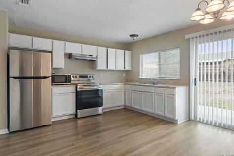8219 Glen Lark San Antonio TX 78239