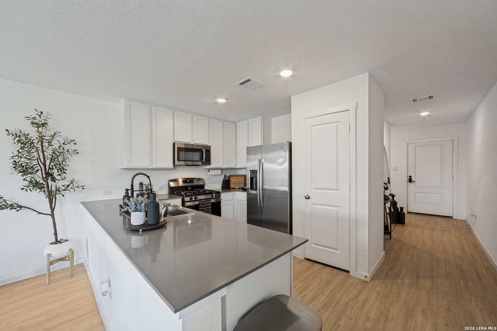 14246 Enfield Falls San Antonio TX 78245