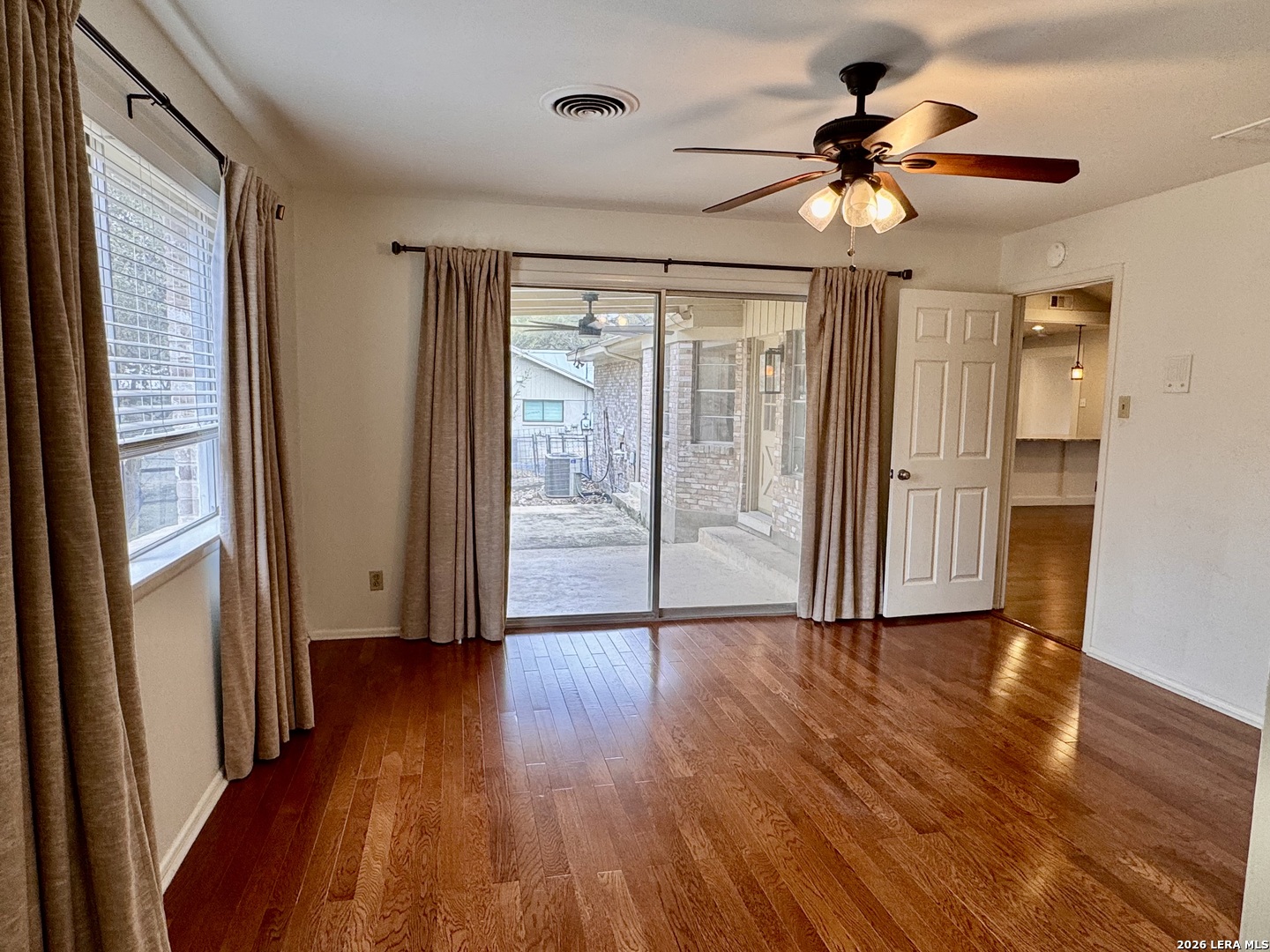 131 Canyon Oaks Drive Hollywood Park TX 78232