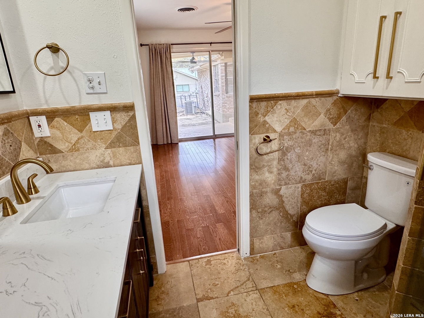 131 Canyon Oaks Drive Hollywood Park TX 78232