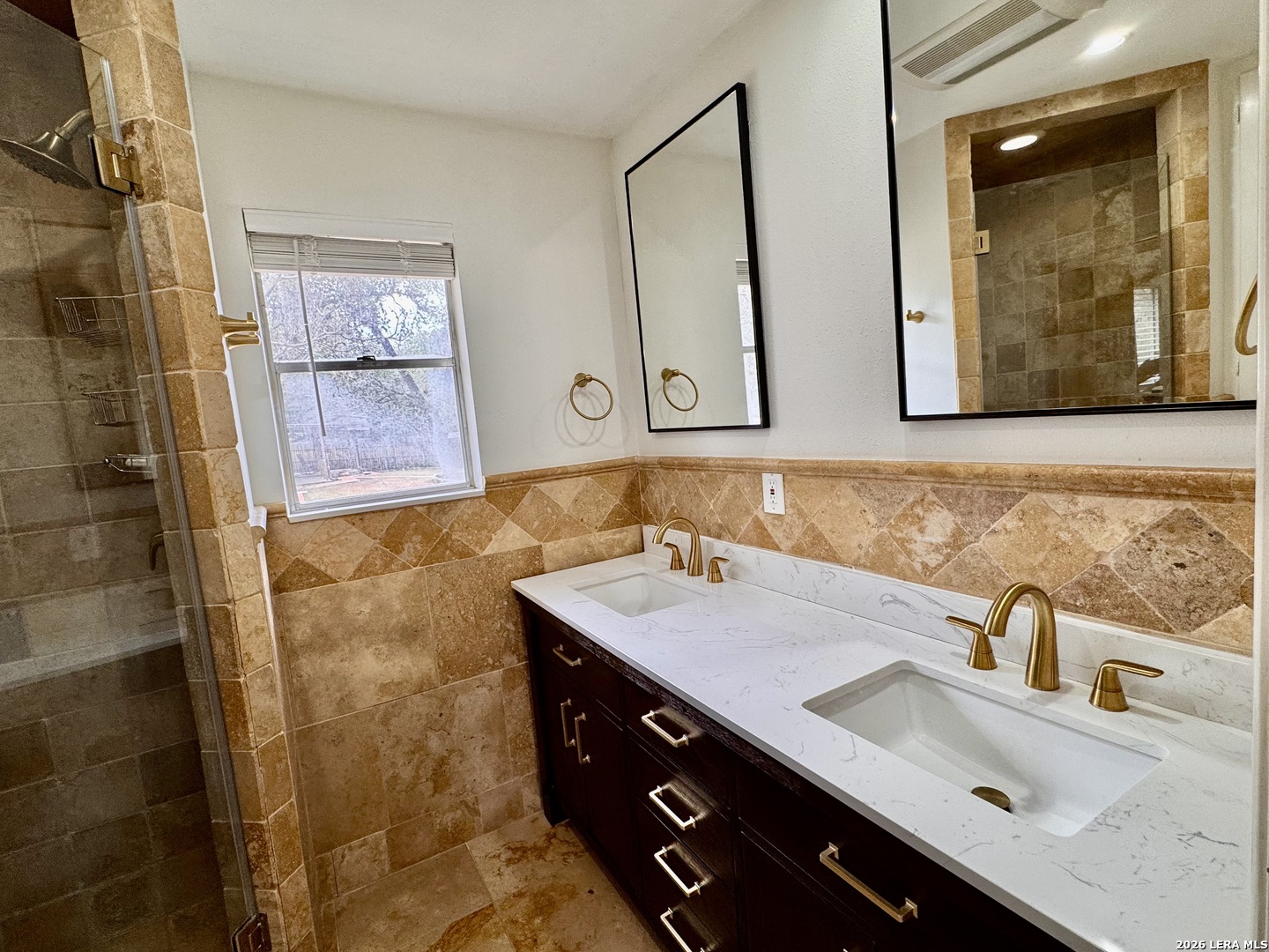131 Canyon Oaks Drive Hollywood Park TX 78232