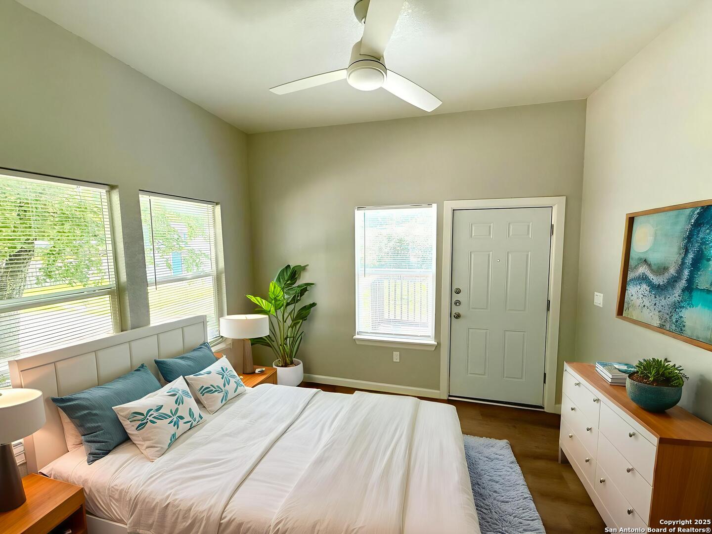 2422 W Commerce San Antonio TX 78207