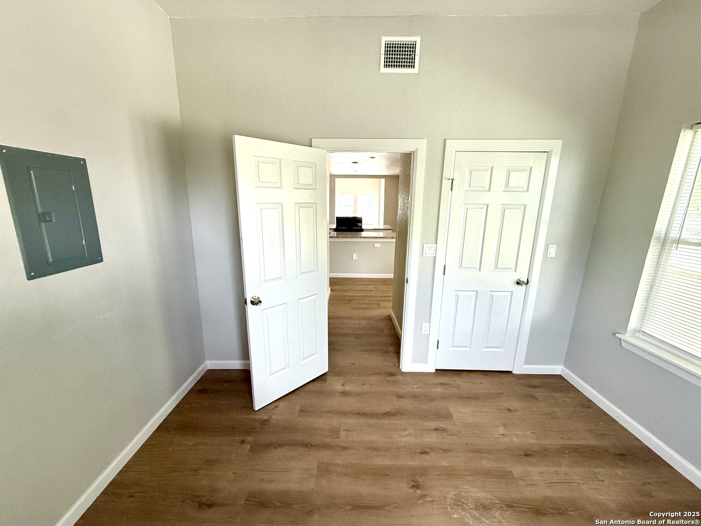 2422 W Commerce San Antonio TX 78207