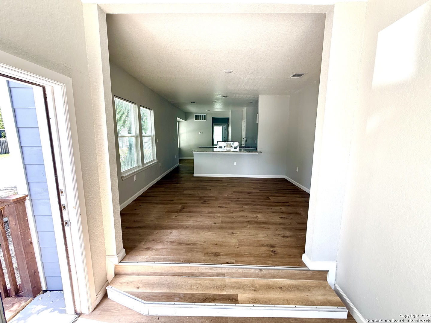 2422 W Commerce San Antonio TX 78207