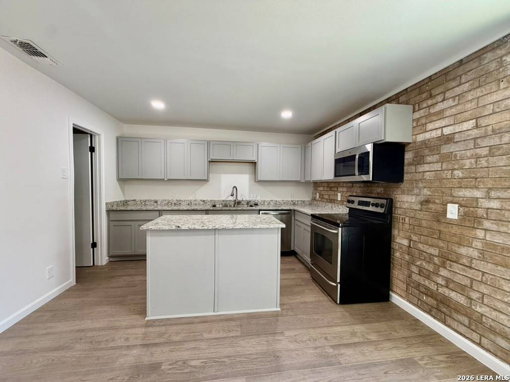 12010 Sailing Away Live Oak TX 78233