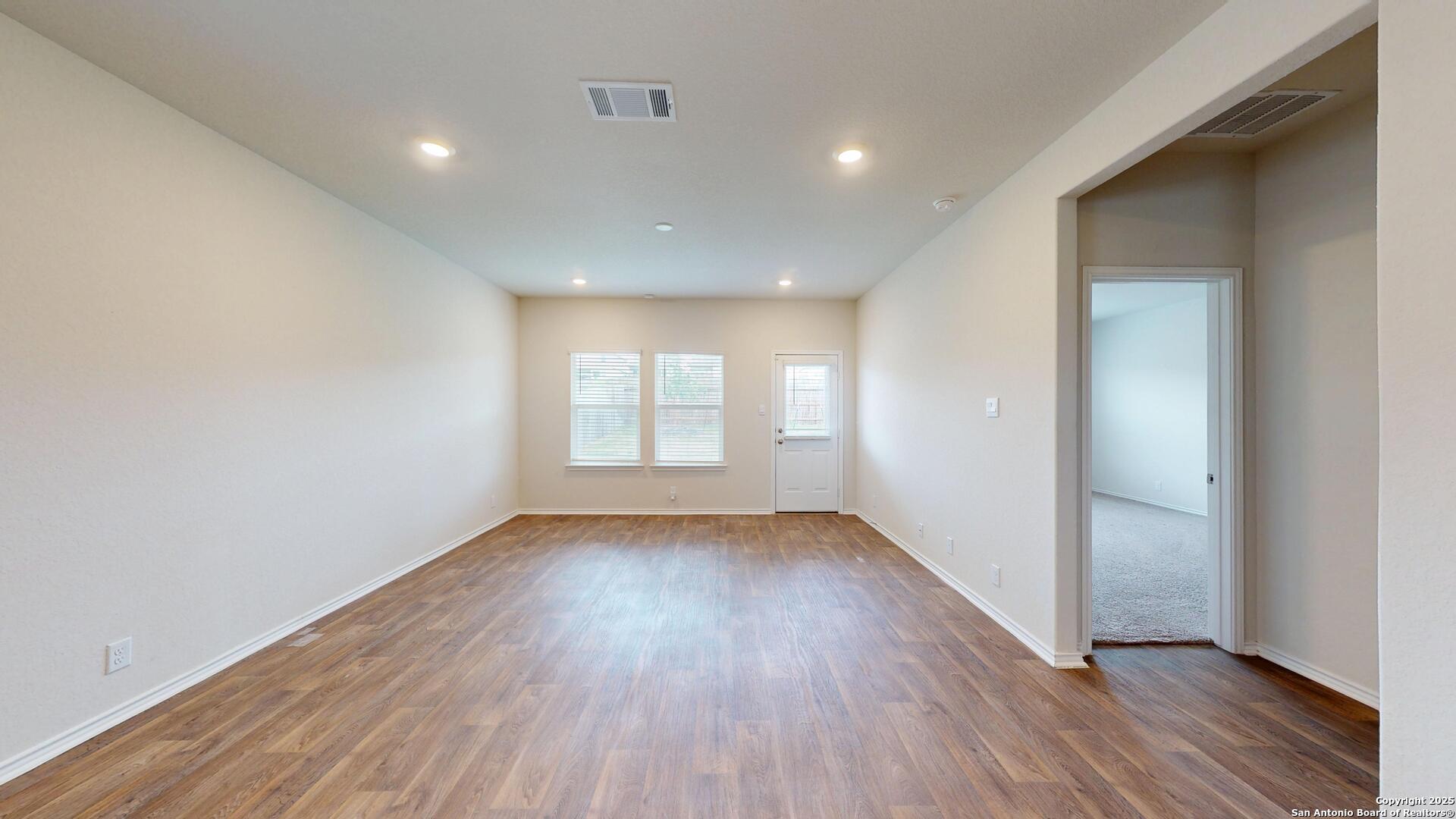 6556 Embankment San Antonio TX 78252