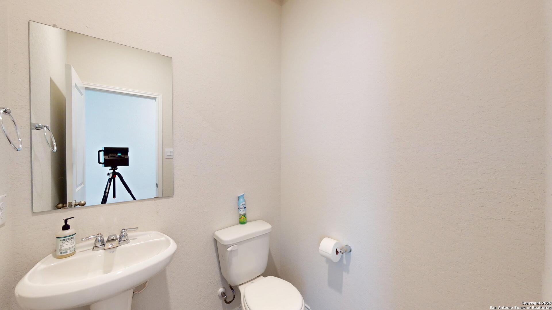 6556 Embankment San Antonio TX 78252