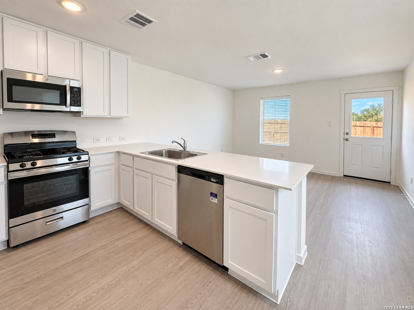 6609 Dali Bend San Antonio TX 78263