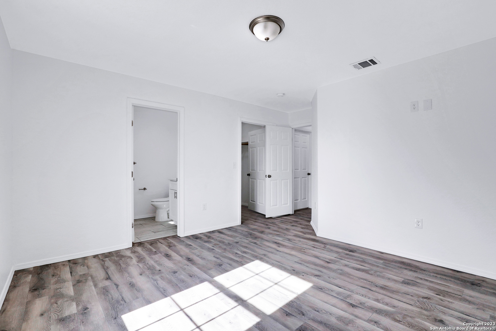 874 E Sunshine Drive San Antonio TX 78228