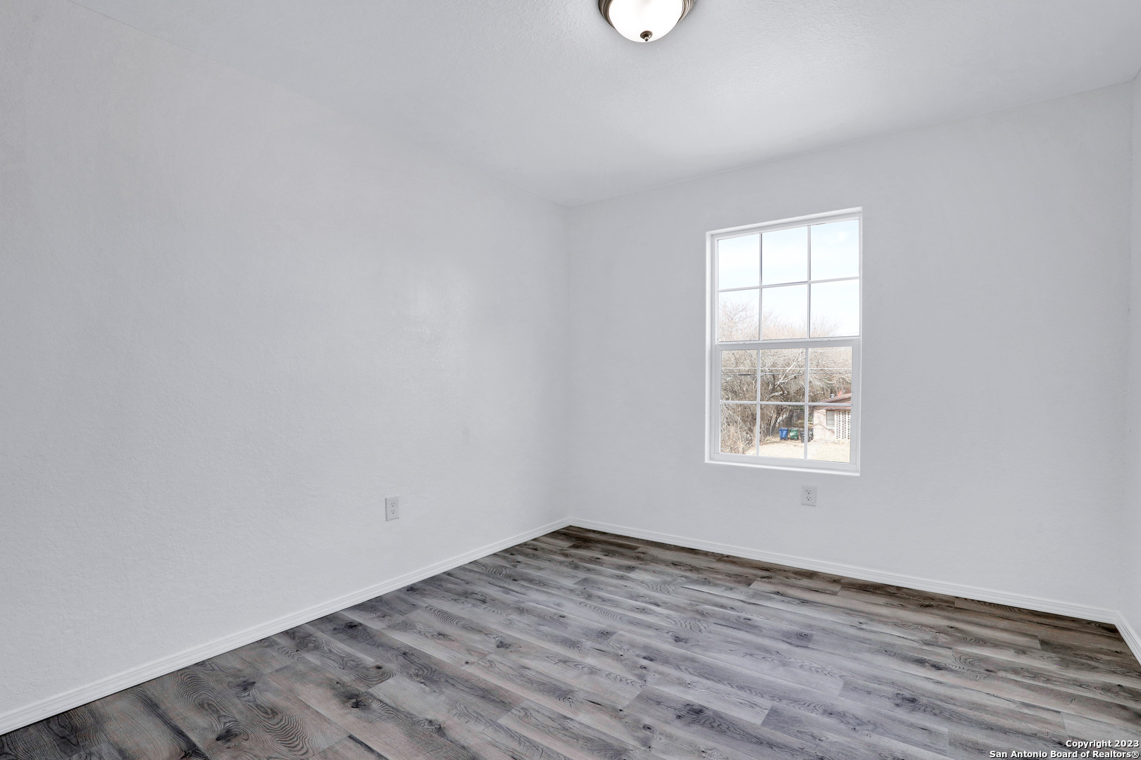 874 E Sunshine Drive San Antonio TX 78228