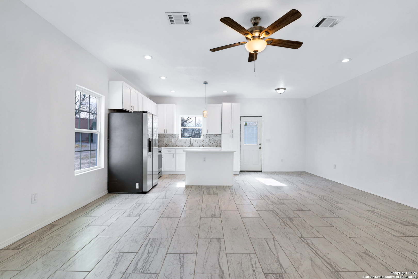 874 E Sunshine Drive San Antonio TX 78228