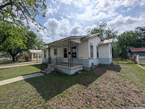 1185 W Mill Street New Braunfels TX 78130