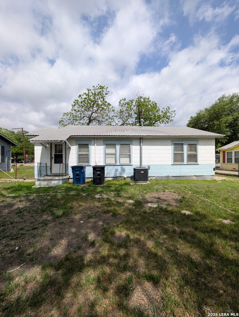 1185 W Mill Street New Braunfels TX 78130